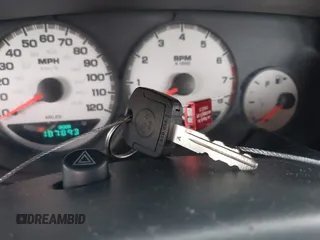 2003 Dodge Neon SXT z VIN 1B3ES56C23D139172, wystawiony jako IAAI lot #42081844 z przebiegiem 187 893 mil mil oraz . Historia ofert i sprzedaży dostępna na DreamBid. Obrazek 11.