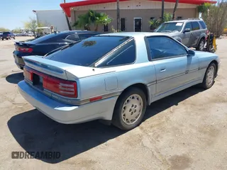 1989 Toyota Supra z VIN JT2MA71J7K0107654, wystawiony jako IAAI lot #42078617 z przebiegiem 181 176 mil mil oraz . Historia ofert i sprzedaży dostępna na DreamBid. Obrazek 4.