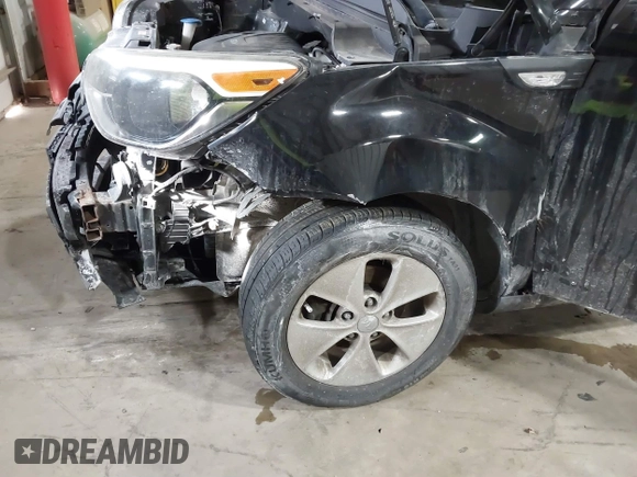 2014 Kia Soul with VIN KNDJN2A21E7032469, listed as a IAAI auction lot 41595983 with 87,651 mi miles. Bid and sale history available at carsss.com. Image 6.