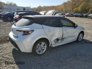 2022 Toyota Corolla Hatchback SE with VIN JTNB4MBE9N3187897, listed as a Copart auction lot 44676025 with 37,321 mi miles and Salvage Title. Bid and sale history available at carsss.com. Image 3.