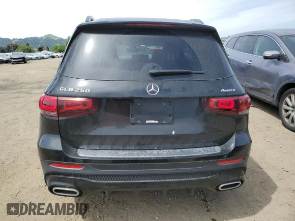 2023 Mercedes-Benz GLB 250 z VIN W1N4M4HBXPW288676, wystawiony jako Copart lot #55346025 z przebiegiem 14 303 mil mil oraz Szkoda całkowita • Salvage title. Historia ofert i sprzedaży dostępna na DreamBid. Obrazek 6.