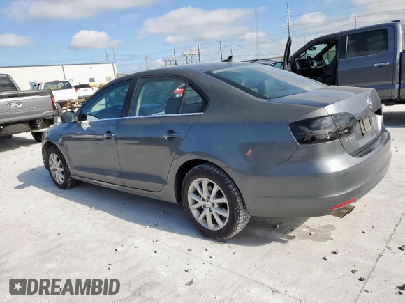2013 Volkswagen Jetta SE с VIN 3VWDP7AJ7DM397879, выставлен на аукционе Copart как лот 62449575 с пробегом 88 237 миль миль и Списание • Salvage title. История ставок и продаж доступна на DreamBid. Изображение 2.