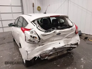 2014 Ford Focus Titanium with VIN 1FADP3N27EL110287, listed as a IAAI auction lot 42210697 with 107,741 mi miles and . Bid and sale history available at DreamBid. Image 6.