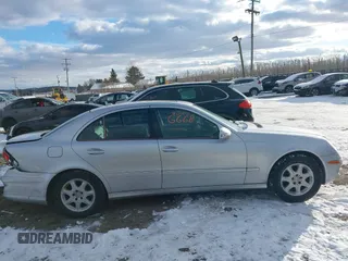 2008 Mercedes-Benz E 350 Luxury with VIN WDBUF87XX8B356021, listed as a IAAI auction lot 41256668 with 209,779 mi miles and . Bid and sale history available at carsss.com. Image 13.