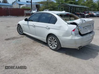 2011 BMW 3 Series 328i xDrive with VIN WBAPK7C54BF195252, listed as a IAAI auction lot 42056005 with 101,645 mi miles. Bid and sale history available at carsss.com. Image 3.
