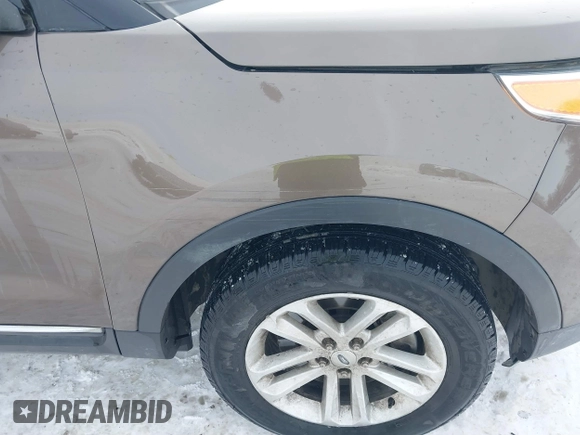 2015 Ford Explorer XLT with VIN 1FM5K8D81FGA95629, listed as a IAAI auction lot 41550100 with 138,968 mi miles. Bid and sale history available at carsss.com. Image 17.