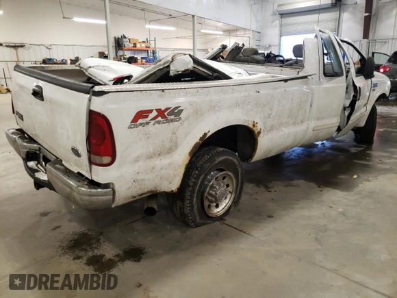 2003 Ford F-350 XL with VIN 1FTSX31P03EC34440, listed as a Copart auction lot 83845674 with Not Provided miles and Salvage Title. Bid and sale history available at DreamBid. Image 3.