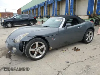 2008 Pontiac Solstice with VIN 1G2MC35B98Y125018, listed as a Copart auction lot 82619174 with 62,696 mi miles and Clean Title. Bid and sale history available at carsss.com. Image 1.