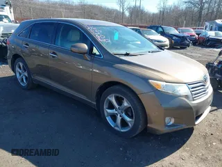 2009 Toyota Venza with VIN 4T3BK11A09U009550, listed as a IAAI auction lot 41596183 with 187,000 mi miles. Bid and sale history available at carsss.com. Image 1.