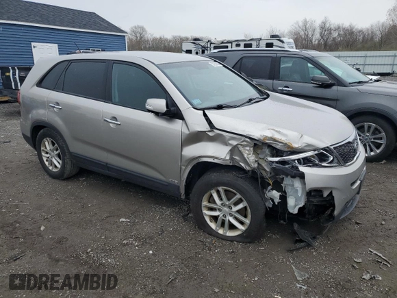 2015 Kia Sorento LX with VIN 5XYKTCA69FG562972, listed as a Copart auction lot 53233305 with 145,573 mi miles and Clean Title. Bid and sale history available at carsss.com. Image 4.