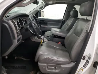 2013 Toyota Sequoia SR5 with VIN 5TDBW5G18DS083294, listed as a Copart auction lot 44613895 with 260,983 mi miles and Salvage Title. Bid and sale history available at carsss.com. Image 7.