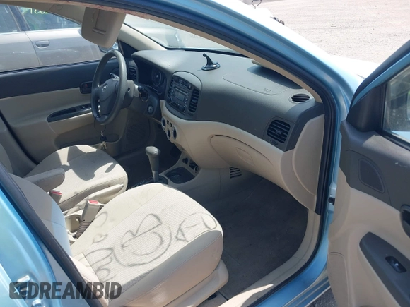 2007 Hyundai Accent GLS с VIN KMHCN46C27U097465, выставлен на аукционе IAAI как лот 42068576 с пробегом 129 278 миль миль и . История ставок и продаж доступна на DreamBid. Изображение 5.