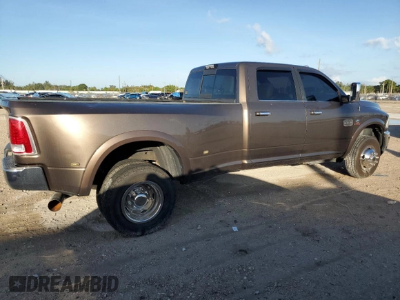 2018 Ram 3500 Laramie Longhorn z VIN 3C63RRKLXJG239218, wystawiony jako Copart lot #79291804 z przebiegiem 149 384 mil mil oraz Szkoda całkowita • Salvage title. Historia ofert i sprzedaży dostępna na DreamBid. Obrazek 3.