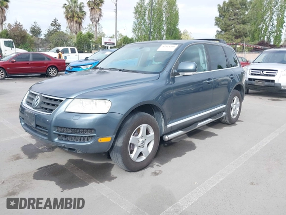 2005 Volkswagen Touareg 3.2L V6 with VIN WVGZG77L55D071024, listed as a IAAI auction lot 42111205 with 204,417 mi miles and . Bid and sale history available at DreamBid. Image 2.