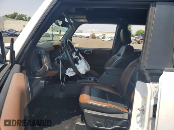 2024 Ford Bronco Outer Banks with VIN 1FMEE8BP0RLA31725, listed as a Copart auction lot 60918675 with 10,452 mi miles and Salvage title. Bid and sale history available at DreamBid. Image 7.