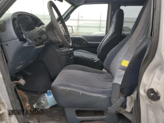 2000 Chevrolet Astro with VIN 1GNEL19W9YB176191, listed as a Copart auction lot 80102404 with Not Provided miles and Salvage Title. Bid and sale history available at carsss.com. Image 7.