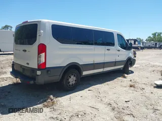 2017 Ford Transit XL z VIN 1FBZX2ZM5HKA20642, wystawiony jako IAAI lot #41835260 z przebiegiem Nie podano mil oraz . Historia ofert i sprzedaży dostępna na DreamBid. Obrazek 4.
