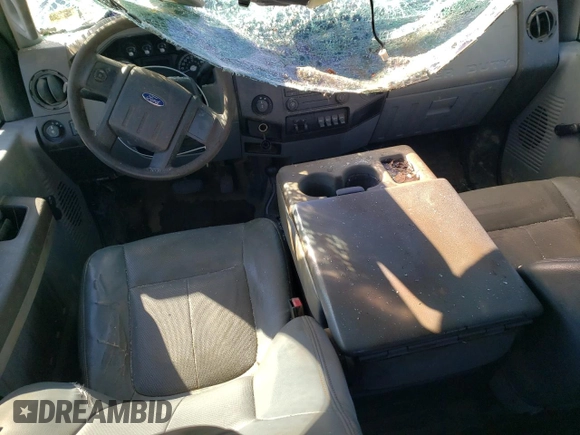 2013 Ford F-350 Platinum with VIN 1FT8W3B61DEB70302, listed as a Copart auction lot 43901805 with 234,306 mi miles and Salvage title. Bid and sale history available at DreamBid. Image 8.