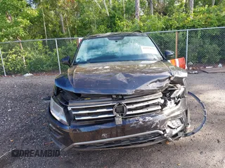 2020 Volkswagen Tiguan S z VIN 3VV1B7AX7LM133084, wystawiony jako IAAI lot #42597631 z przebiegiem 84 415 mil mil oraz . Historia ofert i sprzedaży dostępna na DreamBid. Obrazek 6.