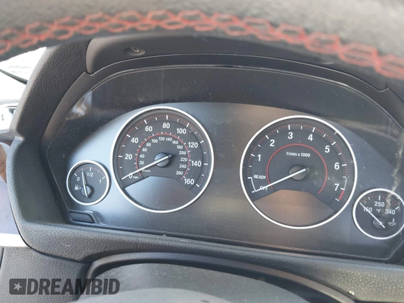 2015 BMW 3 Series 328i с VIN WBA3C1C52FP852509, выставлен на аукционе IAAI как лот 42164622 с пробегом Не указан миль и . История ставок и продаж доступна на DreamBid. Изображение 7.