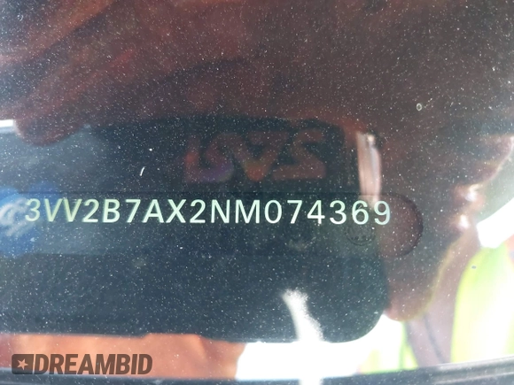 2022 Volkswagen Tiguan SE with VIN 3VV2B7AX2NM074369, listed as a IAAI auction lot 42522561 with 47,752 mi miles and . Bid and sale history available at DreamBid. Image 17.