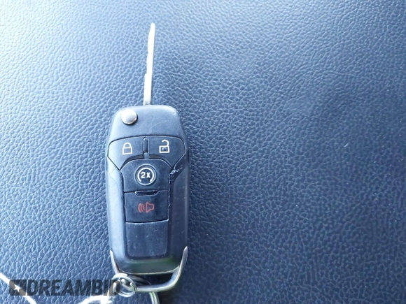 2015 Ford F-150 XLT с VIN 1FTEW1EG6FFB73575, выставлен на аукционе IAAI как лот 41751736 с пробегом 91 485 миль миль и . История ставок и продаж доступна на DreamBid. Изображение 11.