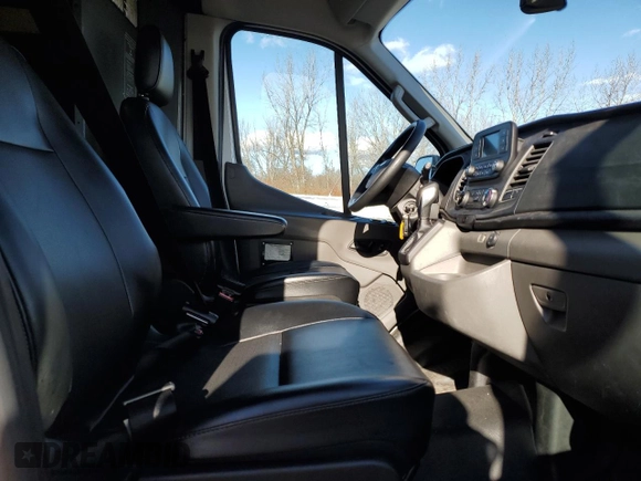 2021 Ford Transit Cargo with VIN 1FTBR1X81MKA08425, listed as a Copart auction lot 46747235 with 84,318 mi miles and Salvage Title. Bid and sale history available at DreamBid. Image 5.
