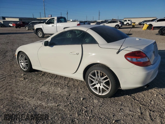 2007 Mercedes-Benz SLK-Class 3.0L with VIN WDBWK54F27F163187, listed as a Copart auction lot 80689934 with 183,188 mi miles and Salvage Title. Bid and sale history available at carsss.com. Image 2.