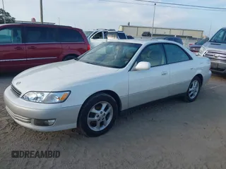 2001 Lexus ES 300 с VIN JT8BF28G610332982, выставлен на аукционе IAAI как лот 42351523 с пробегом 366 398 миль миль и . История ставок и продаж доступна на DreamBid. Изображение 2.
