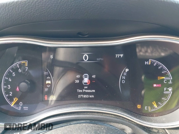 2016 Jeep Grand Cherokee Laredo with VIN 1C4RJFAG0GC324917, listed as a IAAI auction lot 42709325 with 271,953 mi miles and . Bid and sale history available at DreamBid. Image 7.
