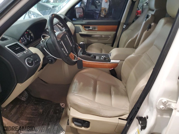 2010 Land Rover Range Rover Sport HSE with VIN SALSF2D42AA227243, listed as a Copart auction lot 43987685 with 212,809 mi miles and Clean Title. Bid and sale history available at carsss.com. Image 7.