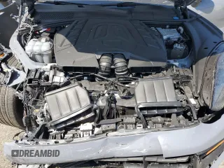 2024 Porsche Cayenne S z VIN WP1BL2AY8RDA60242, wystawiony jako Copart lot #63040024 z przebiegiem Nie podano mil oraz Szkoda całkowita • Salvage title. Historia ofert i sprzedaży dostępna na DreamBid. Obrazek 13.