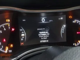 2016 Jeep Grand Cherokee Laredo with VIN 1C4RJFAG0GC325114, listed as a IAAI auction lot 40878955 with 277,225 mi miles. Bid and sale history available at carsss.com. Image 7.