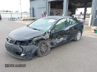 2010 Kia Forte EX z VIN KNAFU4A24A5053811, wystawiony jako IAAI lot #41902815 z przebiegiem 149 868 mil mil oraz . Historia ofert i sprzedaży dostępna na DreamBid. Obrazek 17.