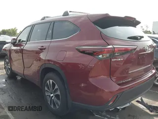 2024 Toyota Highlander LE with VIN 5TDKDRAHXRS548099, listed as a IAAI auction lot 42400552 with Not provided miles and . Bid and sale history available at DreamBid. Image 3.