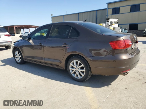 2012 Volkswagen Jetta Sedan SE w/Convenience with VIN 3VWDX7AJ1CM454317, listed as a Copart auction lot 48673205 with 136,971 mi miles and Salvage Title. Bid and sale history available at carsss.com. Image 2.