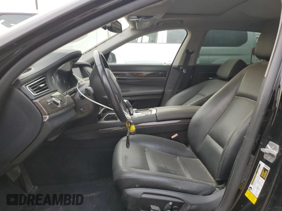 2015 BMW 7 Series 740Li with VIN WBAYE4C50FD947217, listed as a Copart auction lot 87899785 with Not provided miles and Salvage title. Bid and sale history available at DreamBid. Image 7.