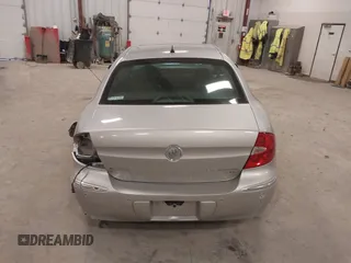 2008 Buick LaCrosse CXL with VIN 2G4WD582181278869, listed as a IAAI auction lot 41734181 with 152,518 mi miles. Bid and sale history available at carsss.com. Image 16.