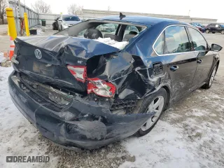 2012 Volkswagen Passat SE w/Sunroof with VIN 1VWBH7A35CC047429, listed as a Copart auction lot 45800395 with 221,051 mi miles and Non Repairable. Bid and sale history available at carsss.com. Image 3.
