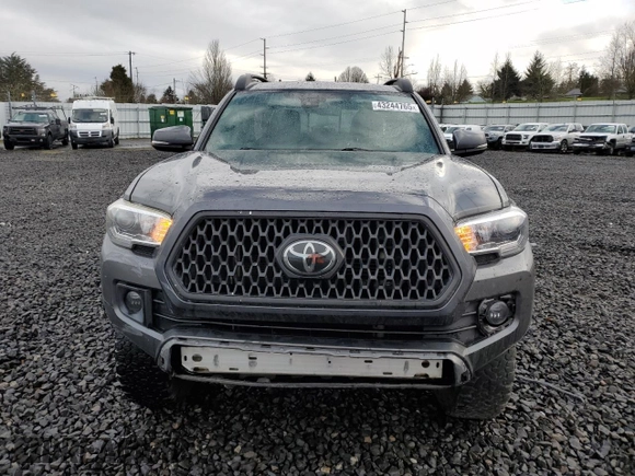 2018 Toyota Tacoma SR with VIN 3TMCZ5AN5JM132681, listed as a Copart auction lot 43244765 with 99,881 mi miles and Salvage Title. Bid and sale history available at carsss.com. Image 5.