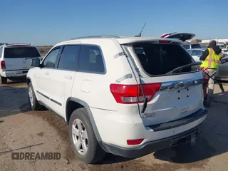 2011 Jeep Grand Cherokee Laredo with VIN 1J4RR4GG4BC703071, listed as a IAAI auction lot 41992878 with 126,199 mi miles and . Bid and sale history available at DreamBid. Image 3.