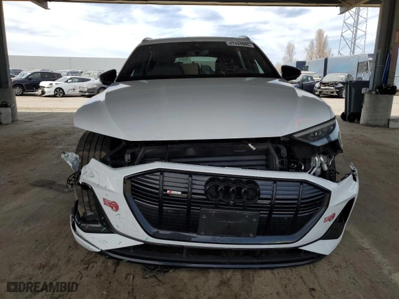 2022 Audi e-tron Chronos with VIN WA1VABGE8NB024505, listed as a Copart auction lot 47444995 with 45,476 mi miles and Salvage Title. Bid and sale history available at carsss.com. Image 5.