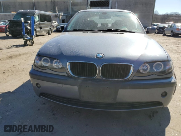2004 BMW 3 Series 325i with VIN WBAEV33484KL62317, listed as a Copart auction lot 47409835 with 209,930 mi miles and Clean Title. Bid and sale history available at carsss.com. Image 5.