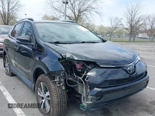 2018 Toyota RAV4 XLE with VIN 2T3RFREV0JW786393, listed as a IAAI auction lot 41997778 with 44,666 mi miles. Bid and sale history available at carsss.com. Image 1.