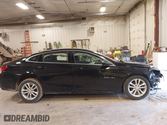 2018 Chevrolet Malibu LT with VIN 1G1ZD5ST4JF242300, listed as a IAAI auction lot 41812034 with 121,769 mi miles. Bid and sale history available at carsss.com. Image 13.