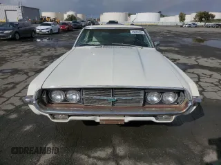 1969 Ford Thunderbird with VIN 9J83N122985, listed as a Copart auction lot 49285385 with 22,722 mi miles and Clean Title. Bid and sale history available at DreamBid. Image 5.