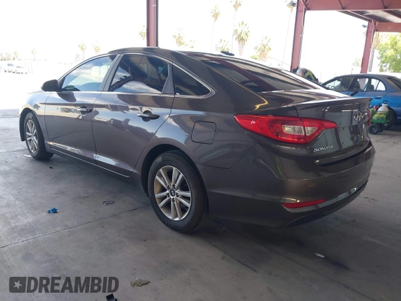 2016 Hyundai Sonata SE z VIN 5NPE24AF3GH372746, wystawiony jako IAAI lot #42343113 z przebiegiem 146 919 mil mil oraz . Historia ofert i sprzedaży dostępna na DreamBid. Obrazek 3.