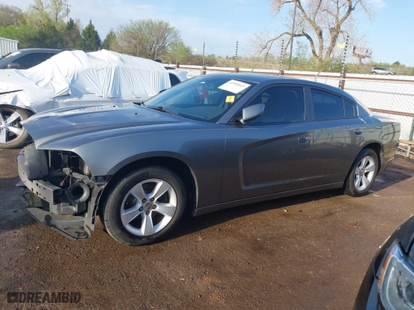 2012 Dodge Charger SE with VIN 2C3CDXBG2CH297166, listed as a IAAI auction lot 41992613 with 136,755 mi miles. Bid and sale history available at carsss.com. Image 15.