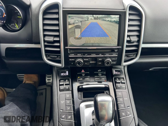 2016 Porsche Cayenne S E-Hybrid с VIN WP1AE2A23GLA62291, выставлен на аукционе Copart как лот 55436825 с пробегом 117 448 миль миль и Чистый • Clean title. История ставок и продаж доступна на DreamBid. Изображение 10.