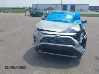 2020 Toyota RAV4 Hybrid XSE с VIN 2T3EWRFV8LW049670, выставлен на аукционе IAAI как лот 42432158 с пробегом 144 118 миль миль и . История ставок и продаж доступна на DreamBid. Изображение 6.